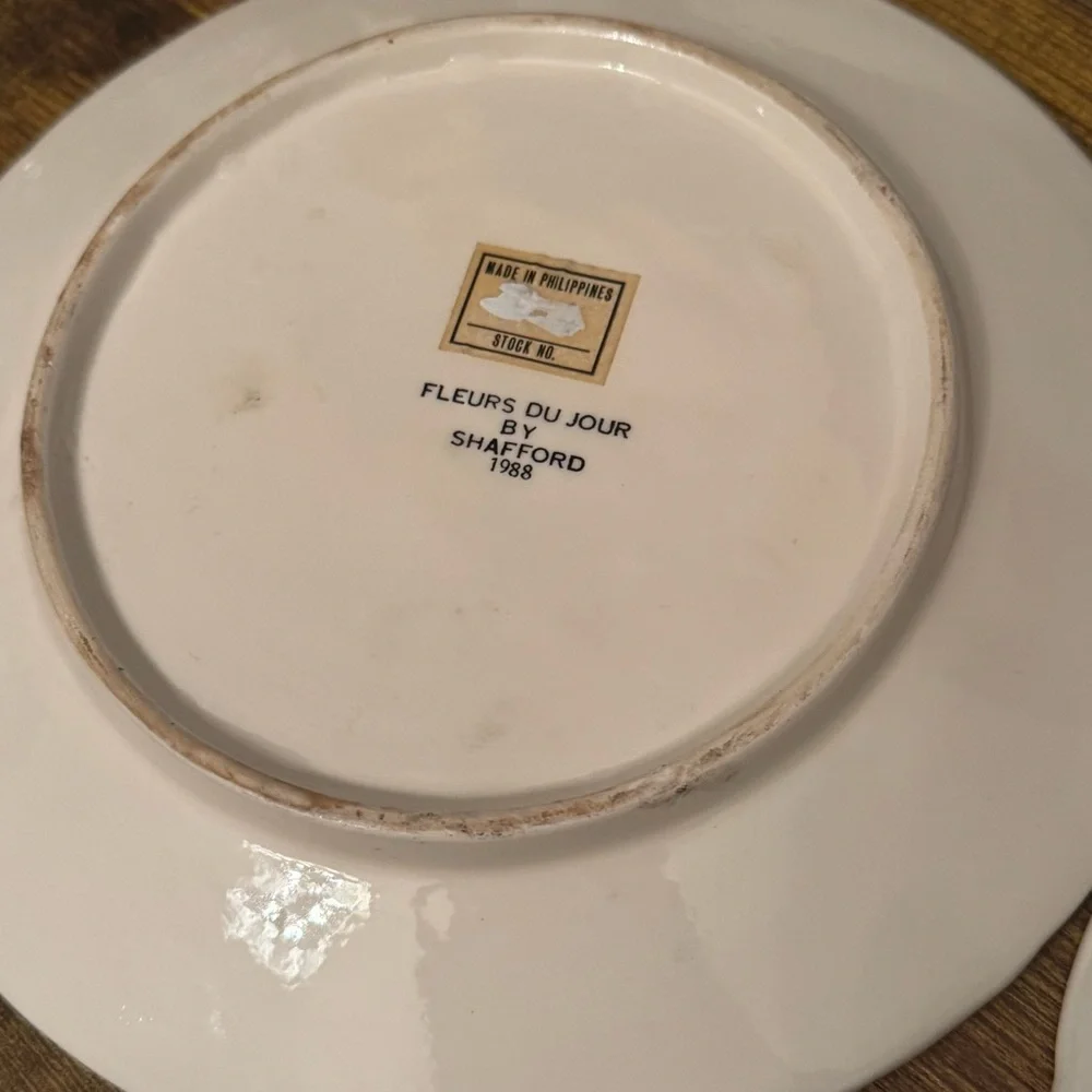 Shafford Raised‎ Relief Floral Plates Set of 4 Ceramic Mixed Flowers